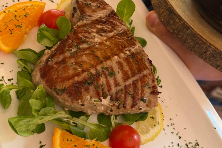 Tuna steak s roštilja